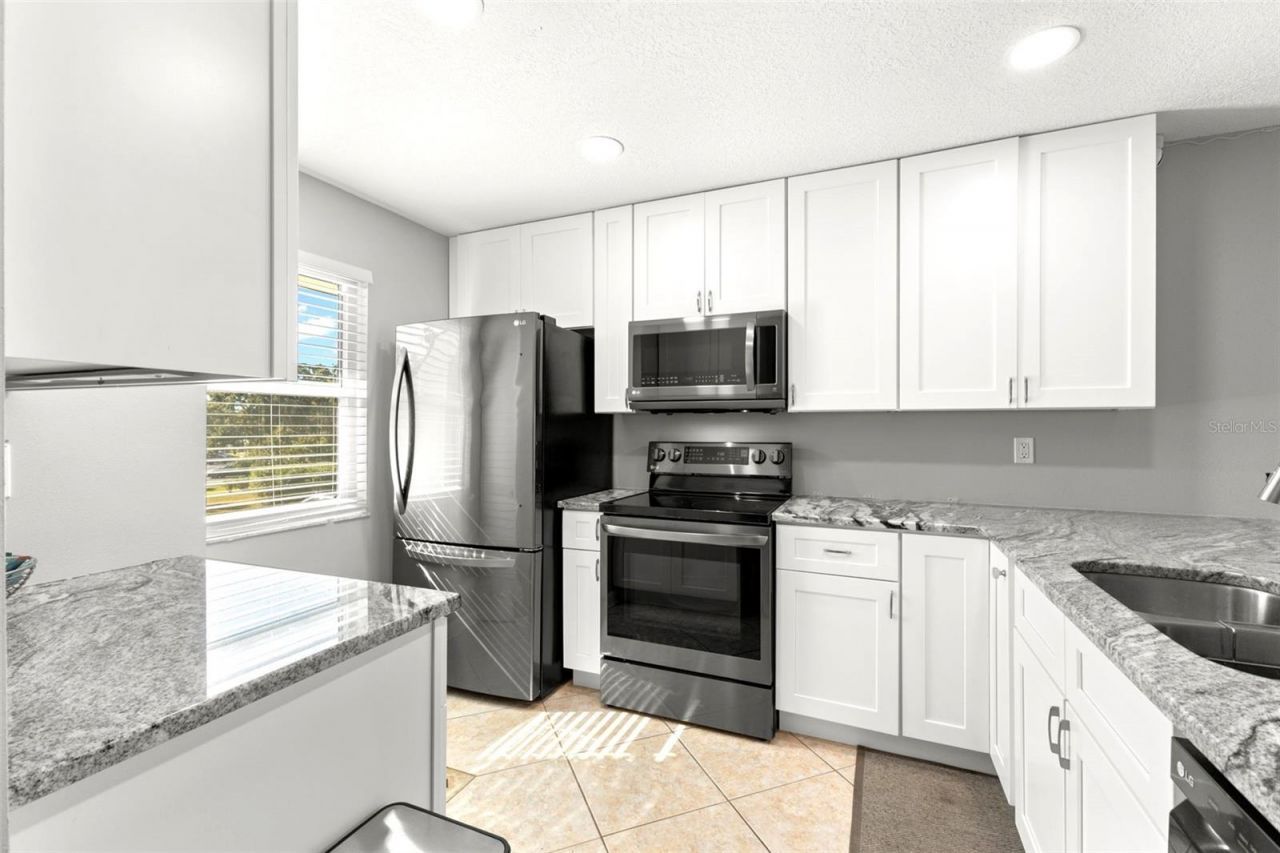 3001 58th Avenue S, Unit 606, Saint Petersburg, FL 33712 Photo