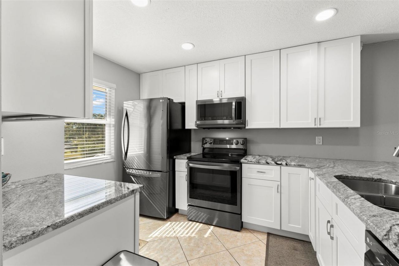 3001 58th Avenue S, Unit 606, Saint Petersburg, FL 33712 Photo