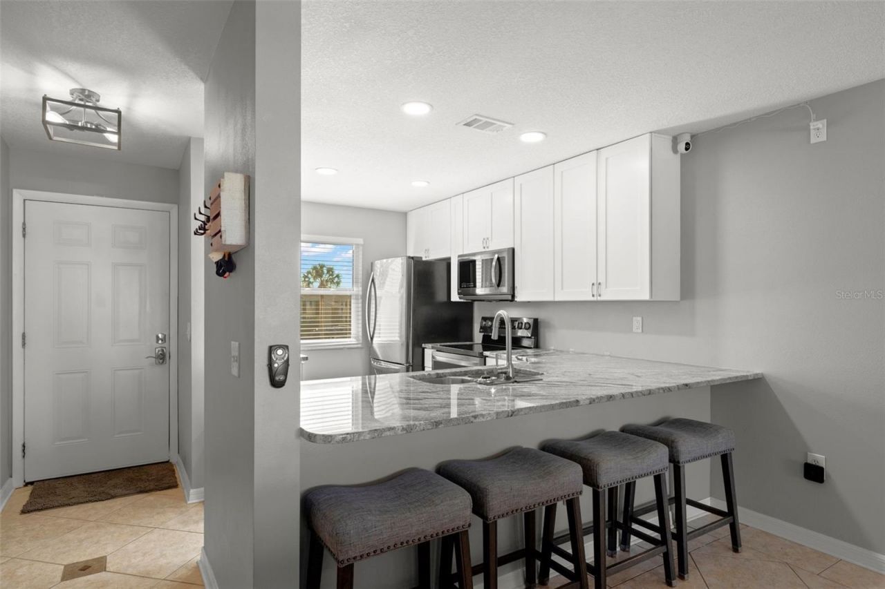 3001 58th Avenue S, Unit 606, Saint Petersburg, FL 33712 Photo