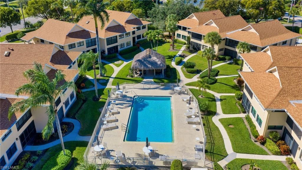 1100 9th St S, Unit D201, Naples, FL 34102 Photo