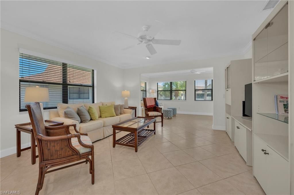 1100 9th St S, Unit D201, Naples, FL 34102 Photo
