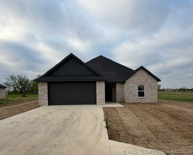 63 Grace Lane, Calera, OK 74730 Main Photo