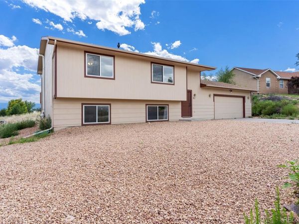 817 S Aguilar Lane, Pueblo, CO 81007