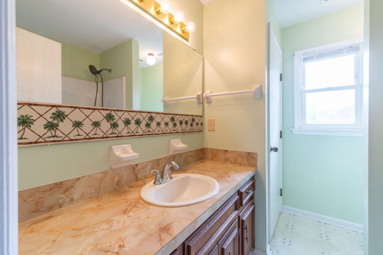 139 Botany Bay Boulevard Photo 18