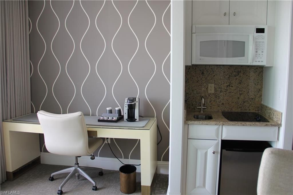 4401 Collins Ave , Unit 1915/1917, Miami Beach, FL 33140 Photo