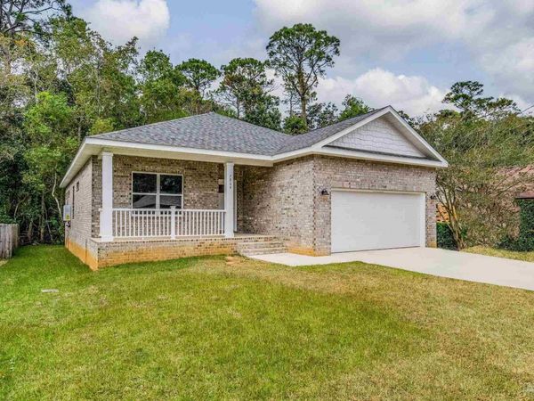 7684 Old Hickory Dr, Pensacola, FL 32507