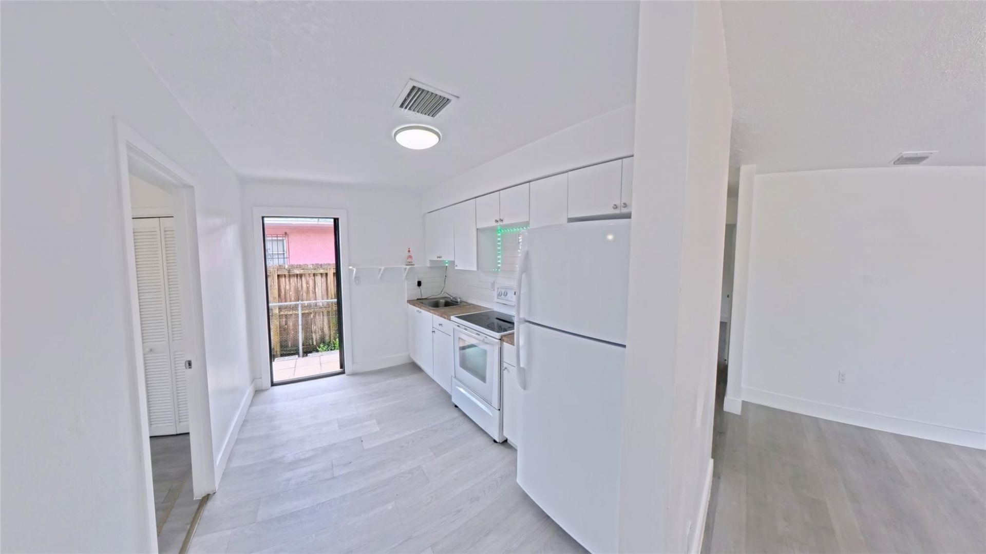 2620 SW 32nd Avenue, Miami, FL 33133 Photo