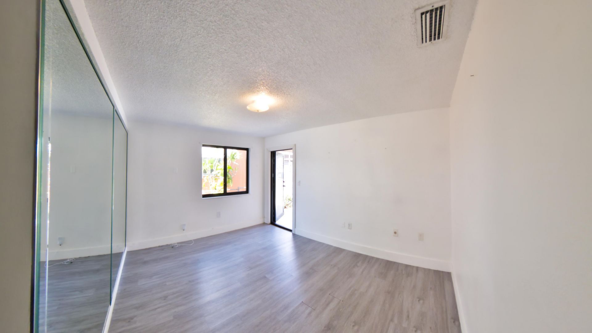 2620 SW 32nd Avenue, Miami, FL 33133 Photo