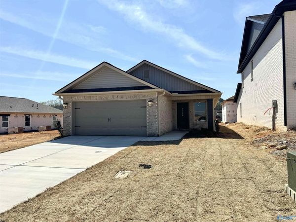 27980 Devvenshire Drive, Harvest, AL 35749