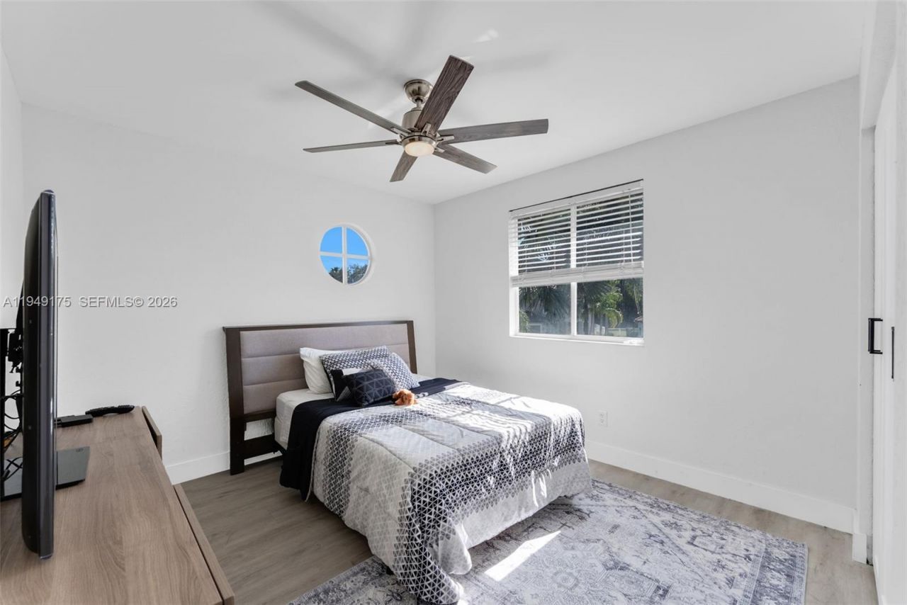 590 SW 178th Way, Pembroke Pines, FL 33029 Photo