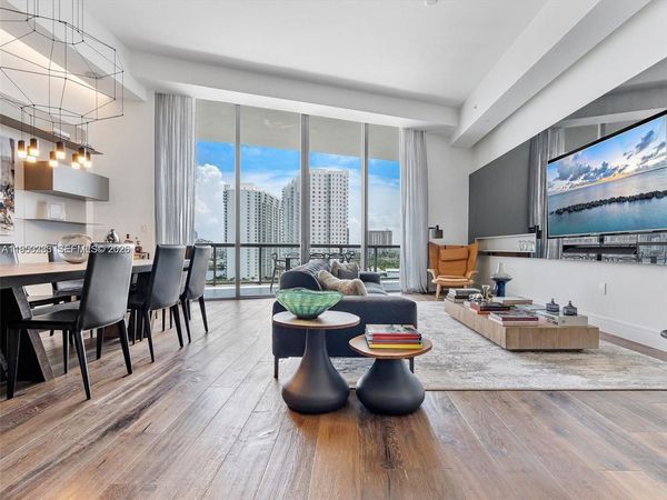 3250 NE 188th St , Unit UPH02 + RO, Aventura, FL 33180