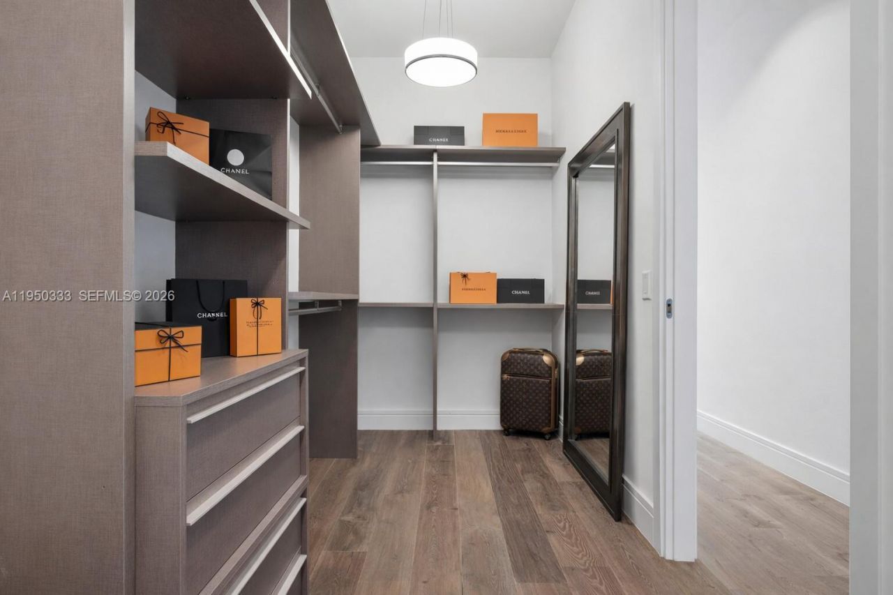 3250 NE 188th St , Unit UPH02 + RO, Aventura, FL 33180 Photo