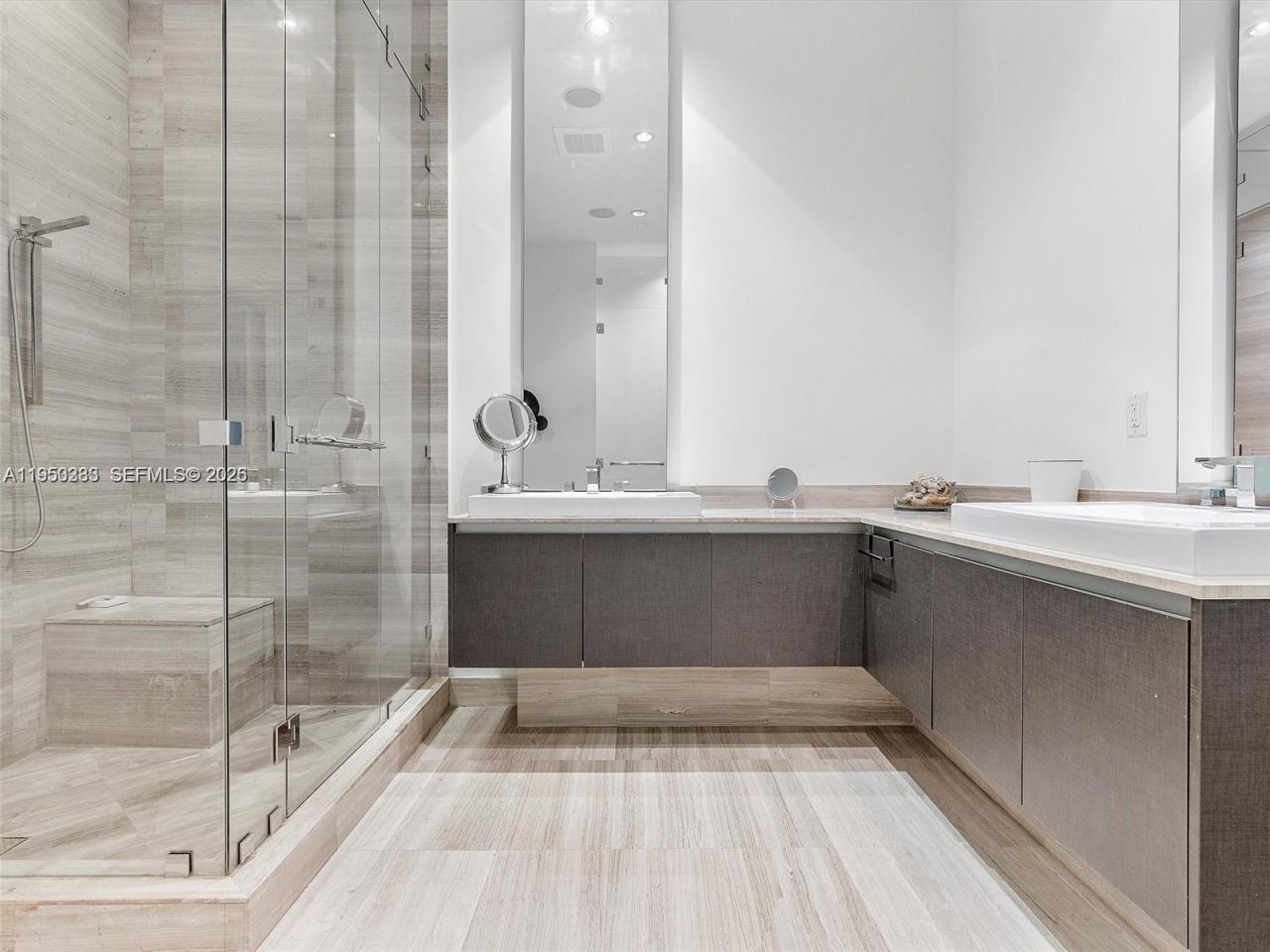 3250 NE 188th St , Unit UPH02 + RO, Aventura, FL 33180 Photo