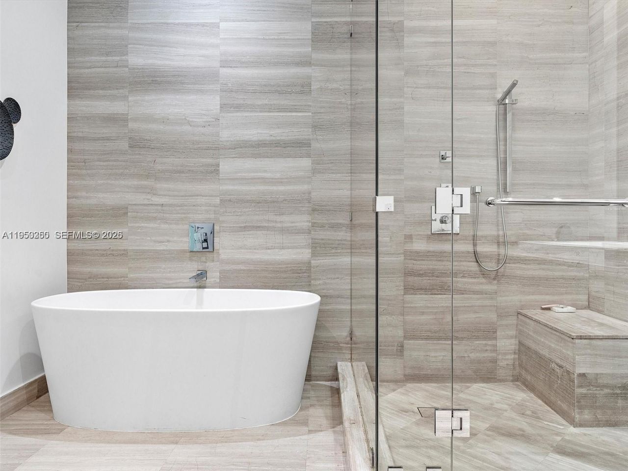 3250 NE 188th St , Unit UPH02 + RO, Aventura, FL 33180 Photo