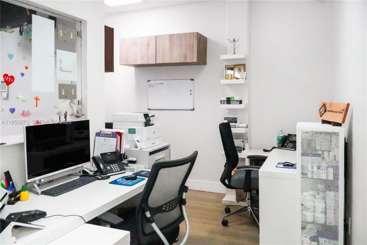 7500 NW 25th St, Unit 112, Miami, FL 33122 Photo