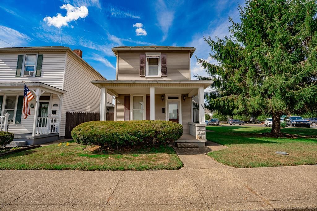 235 E 7th St, Chillicothe, OH 45601 Main Photo