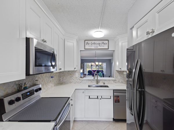 5620 Spindle Palm Court, Unit B, Delray Beach, FL 33484