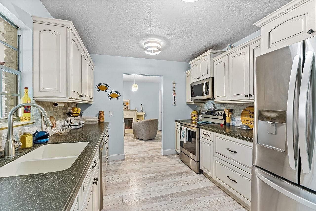 2801 Grove Drive, Fort Pierce, FL 34981 Photo