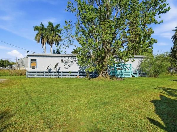 223 Gladys CT, Copeland, FL 34137