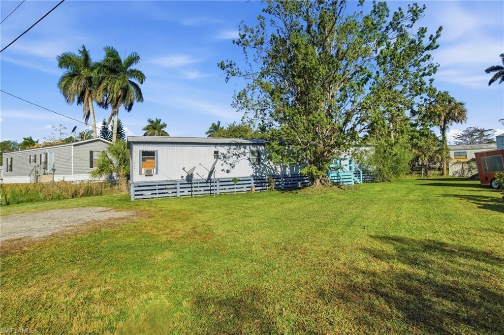 223 Gladys Ct, Copeland, FL 34137 Photo