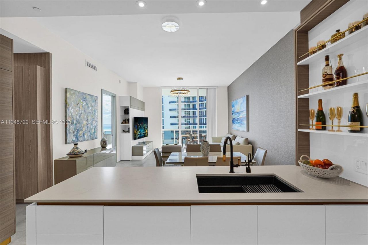 16001 Collins Ave, Unit 3402, Sunny Isles Beach, FL 33160 Photo