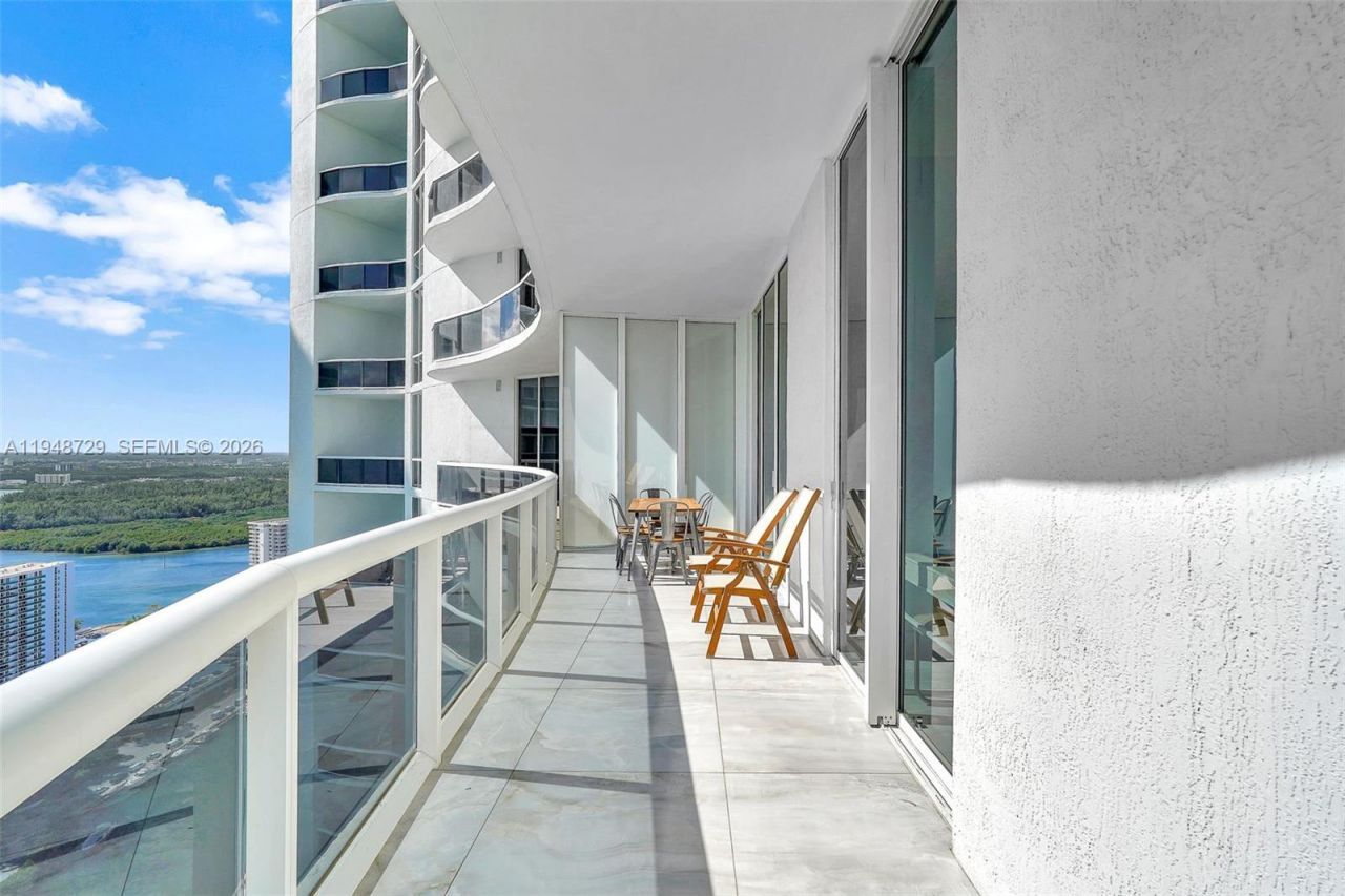 16001 Collins Ave, Unit 3402, Sunny Isles Beach, FL 33160 Photo