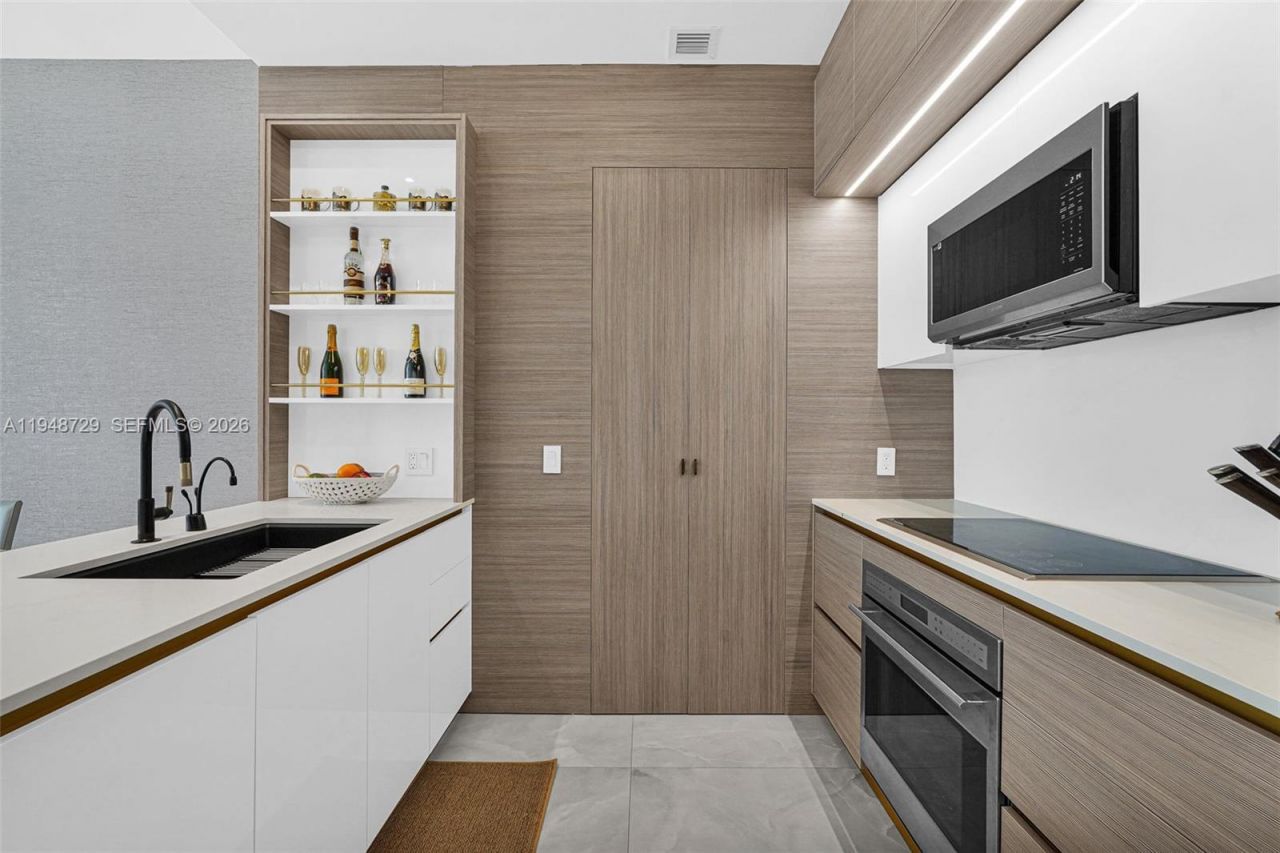 16001 Collins Ave, Unit 3402, Sunny Isles Beach, FL 33160 Photo