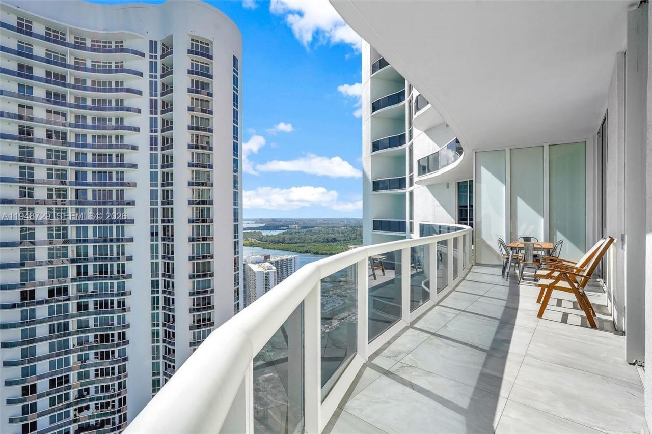 16001 Collins Ave, Unit 3402, Sunny Isles Beach, FL 33160 Photo