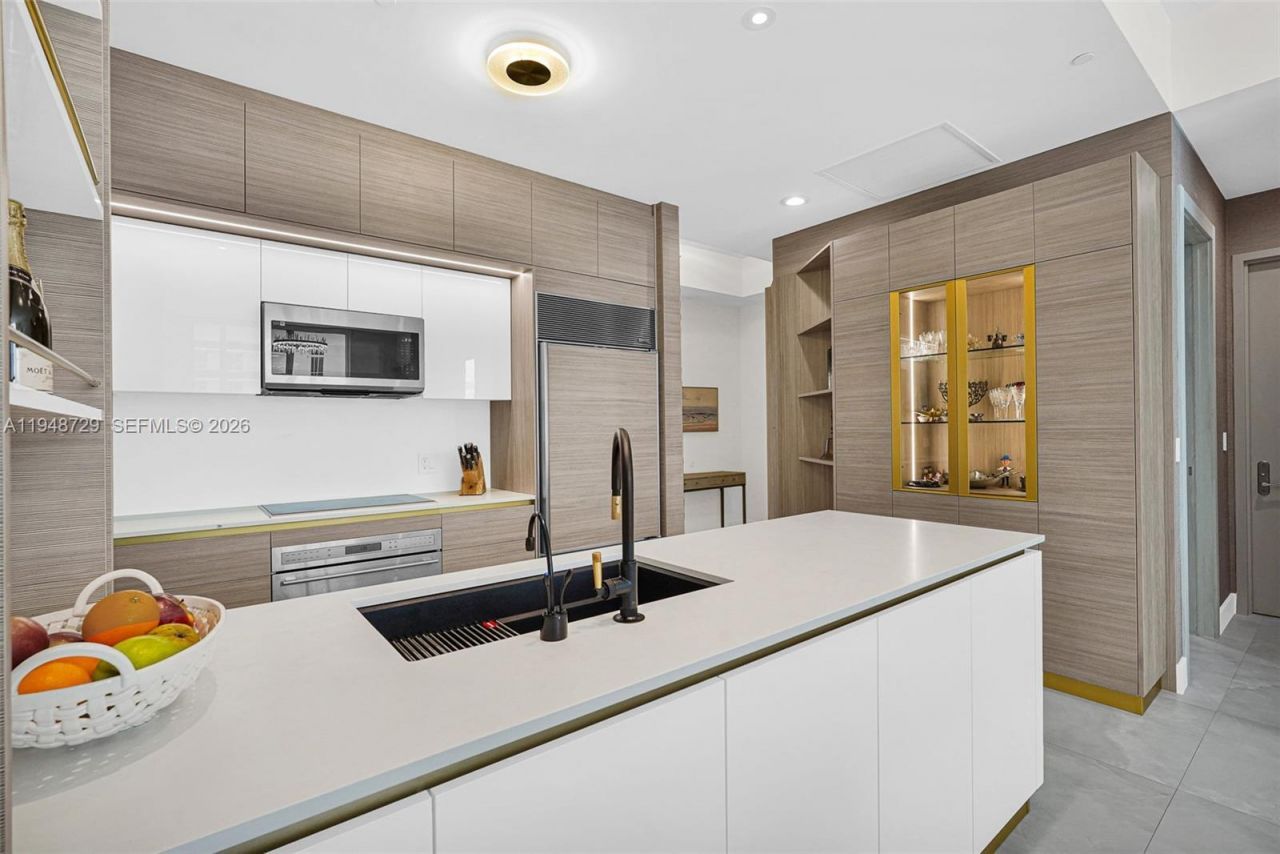 16001 Collins Ave, Unit 3402, Sunny Isles Beach, FL 33160 Photo