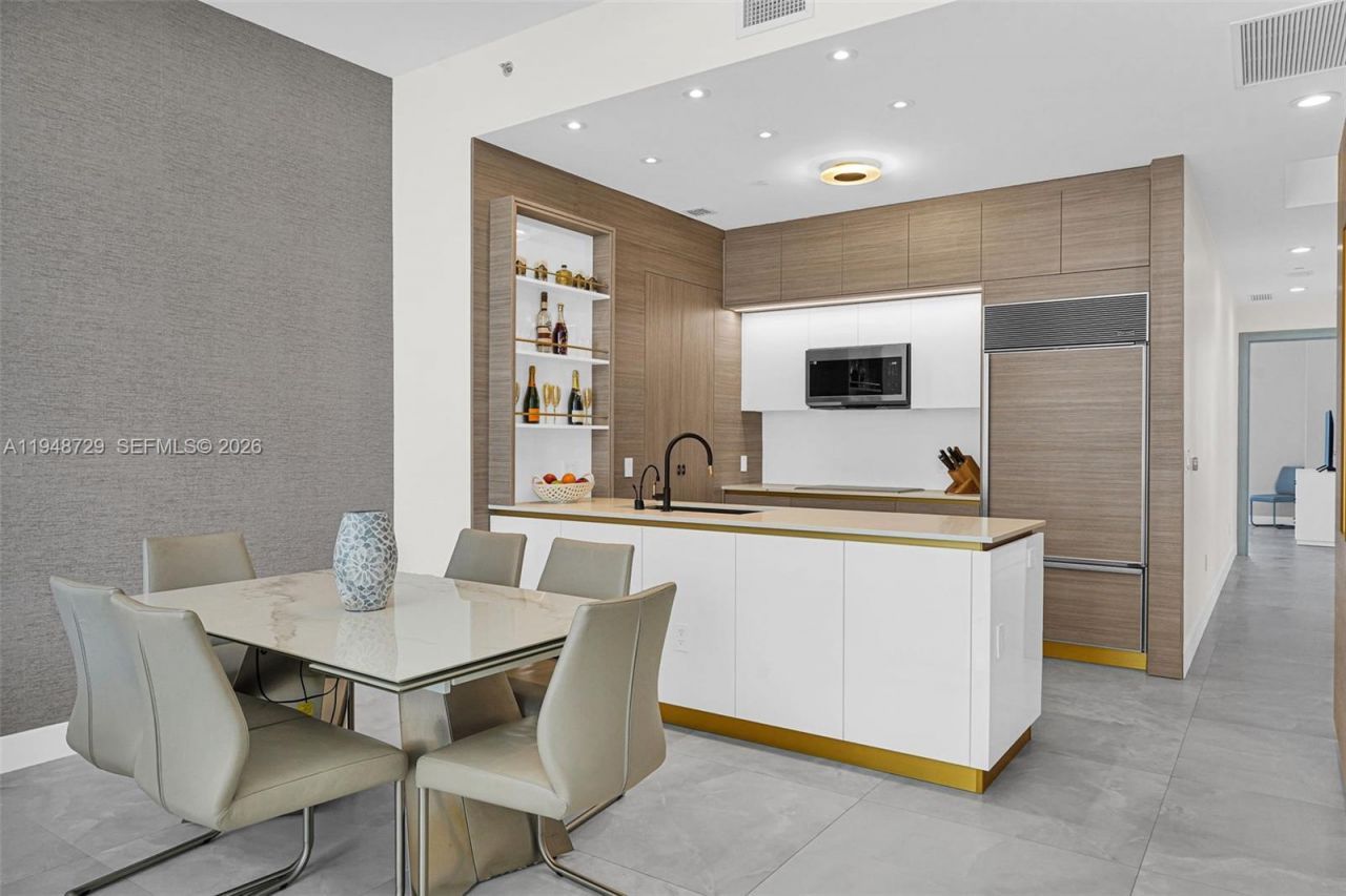 16001 Collins Ave, Unit 3402, Sunny Isles Beach, FL 33160 Photo