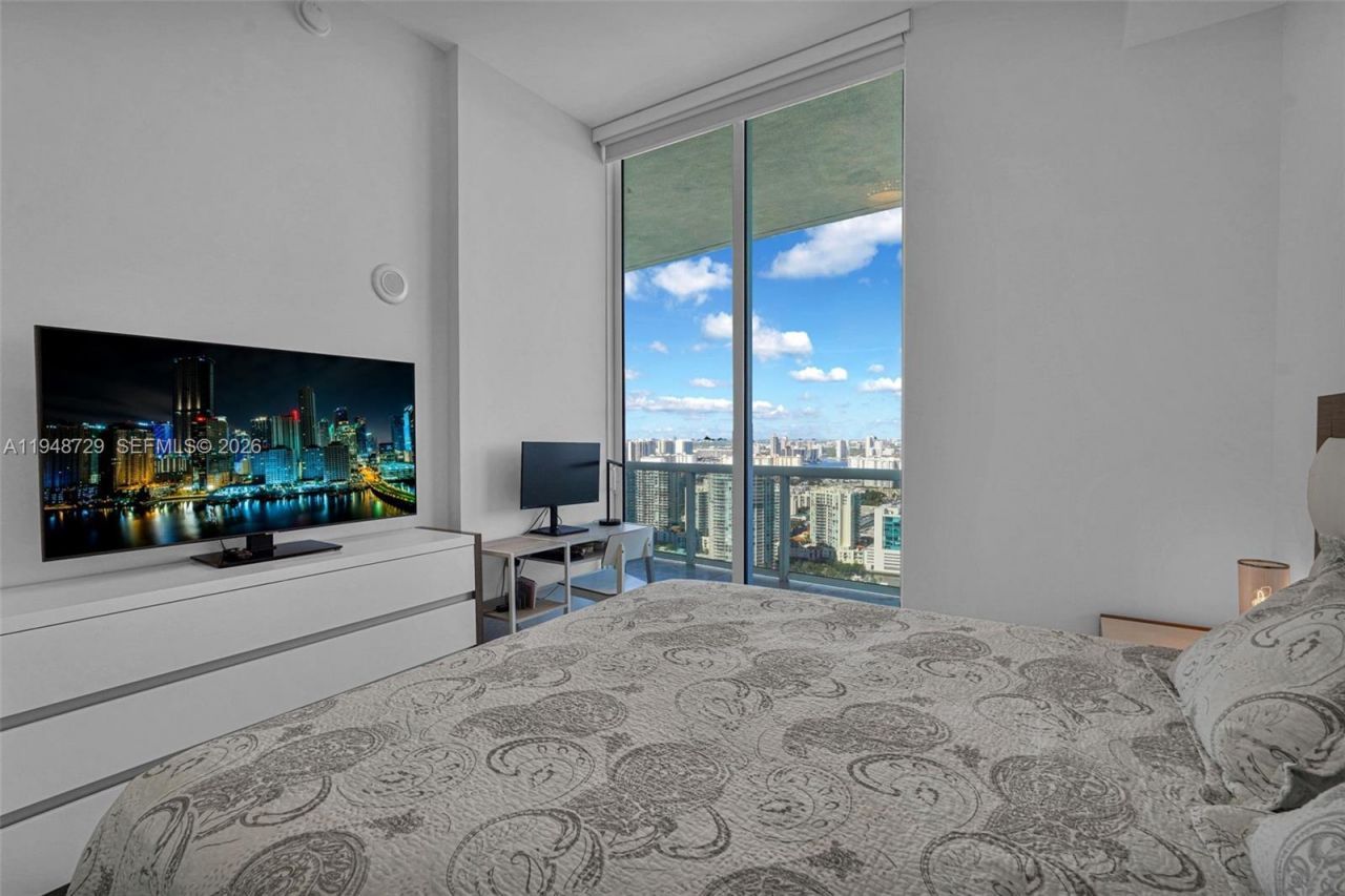 16001 Collins Ave, Unit 3402, Sunny Isles Beach, FL 33160 Photo