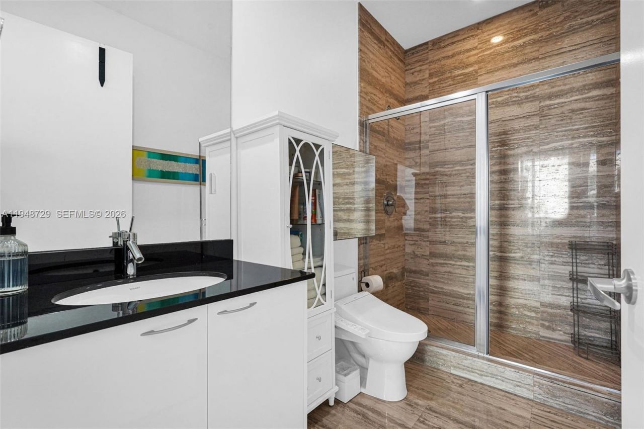 16001 Collins Ave, Unit 3402, Sunny Isles Beach, FL 33160 Photo