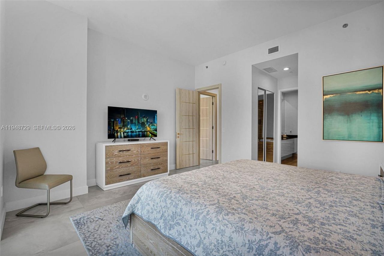 16001 Collins Ave, Unit 3402, Sunny Isles Beach, FL 33160 Photo