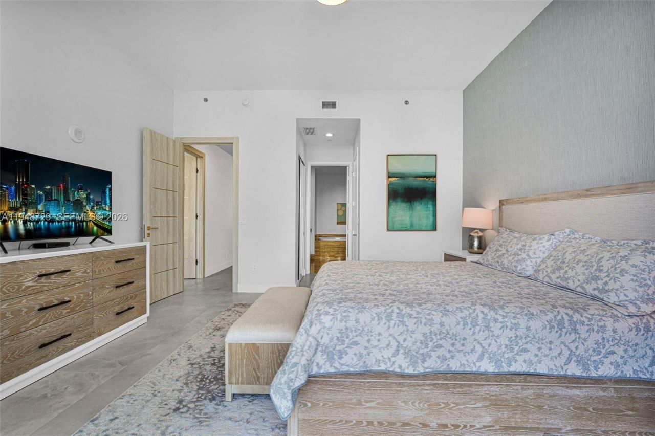 16001 Collins Ave, Unit 3402, Sunny Isles Beach, FL 33160 Photo