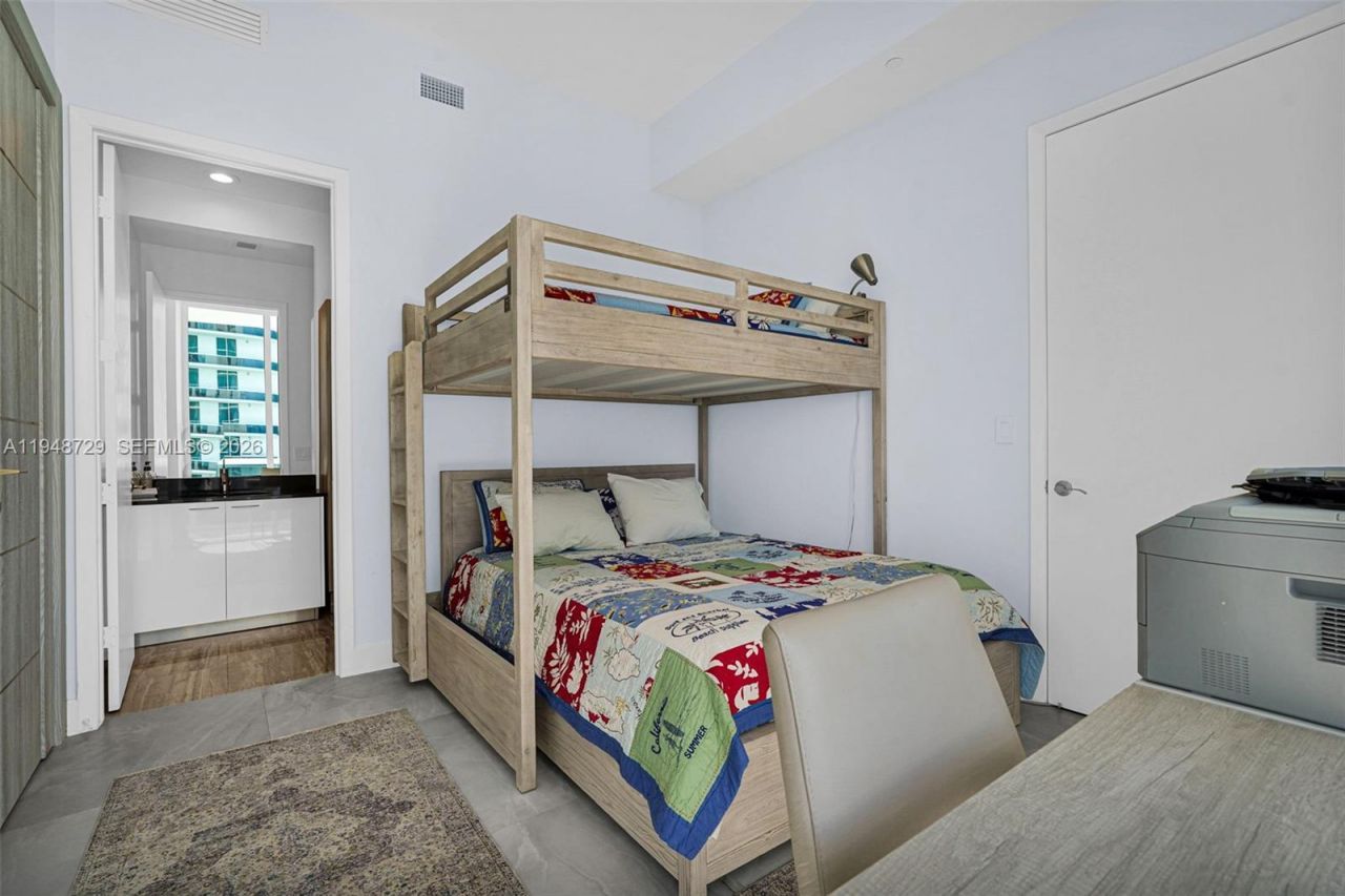 16001 Collins Ave, Unit 3402, Sunny Isles Beach, FL 33160 Photo