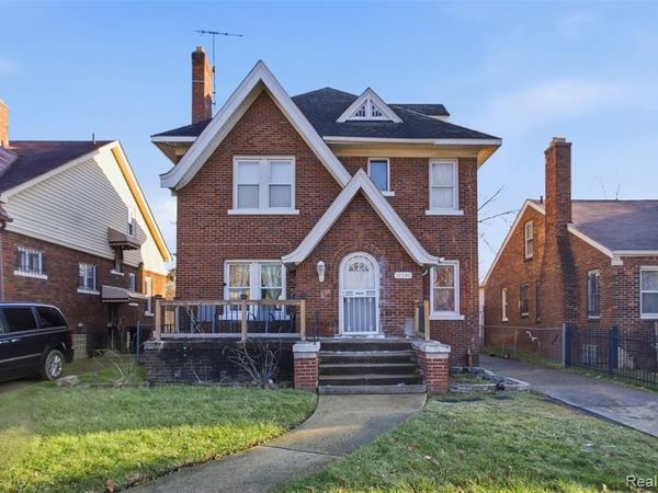 12590 Wilshire Drive, Detroit, MI 48213