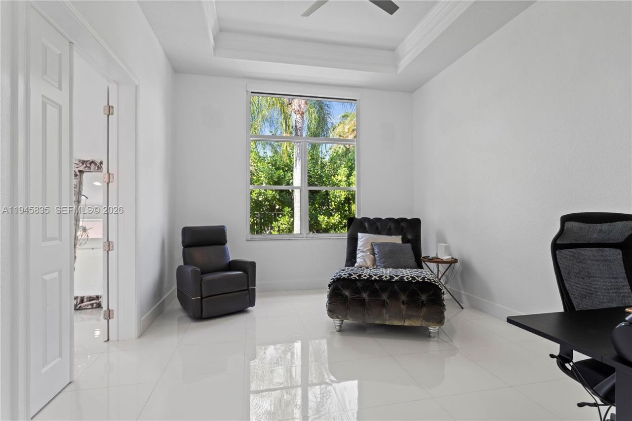 1499 Victoria Isle Dr, Weston, FL 33327 Photo