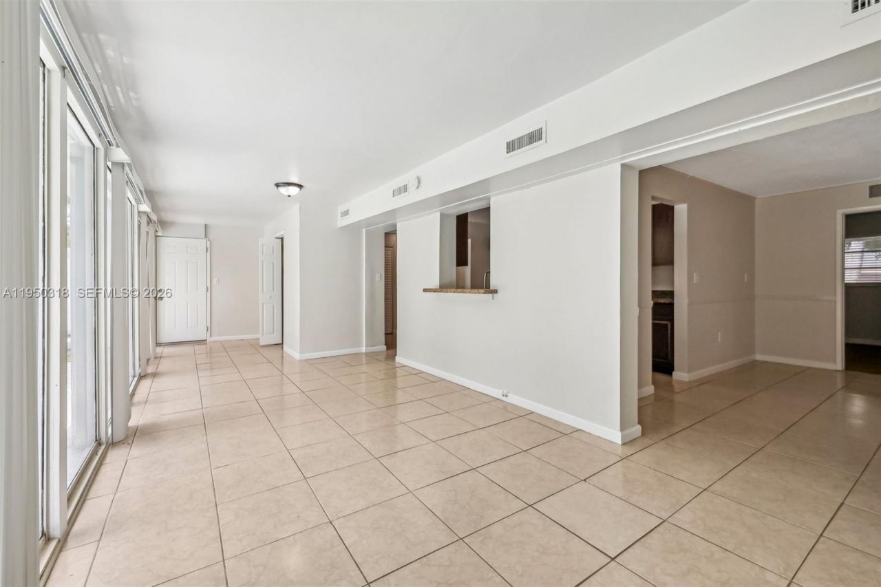 334 NW 12th Ave, Boca Raton, FL 33486 Photo