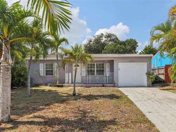 1531 N 17th Ave N, Lake Worth, FL 33460