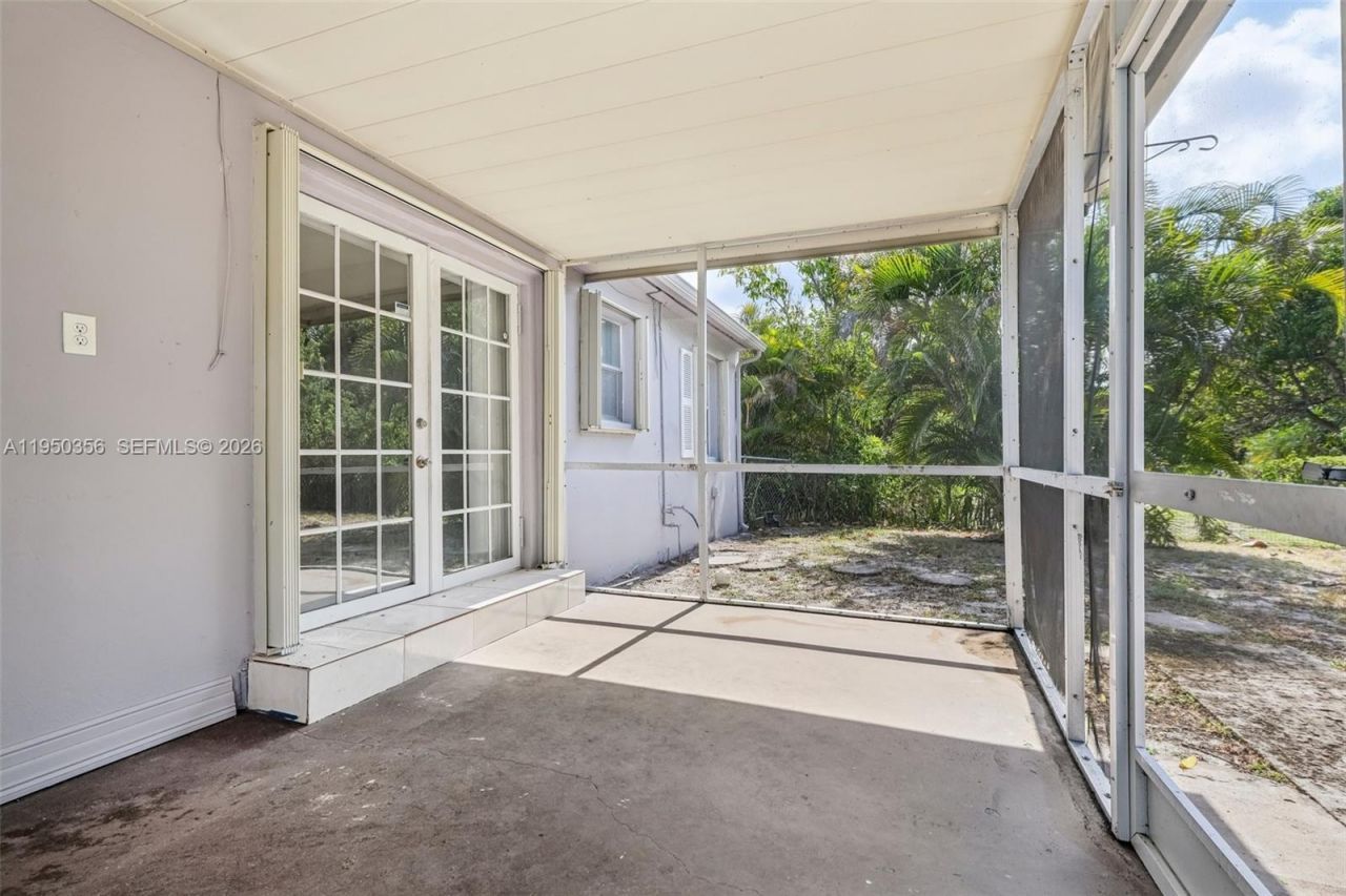 1531 N 17th Ave N, Lake Worth, FL 33460 Photo