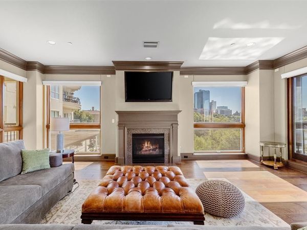 501 Samuels Avenue, Unit 230, Fort Worth, TX 76102
