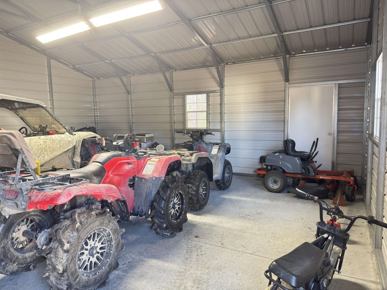 1212 Kingcrest Dr. Photo 14