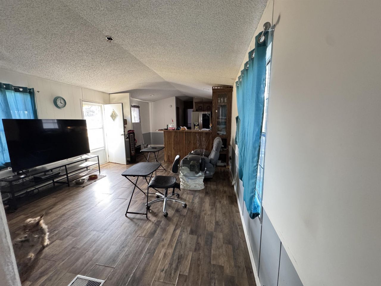 1212 Kingcrest Dr. Photo 6