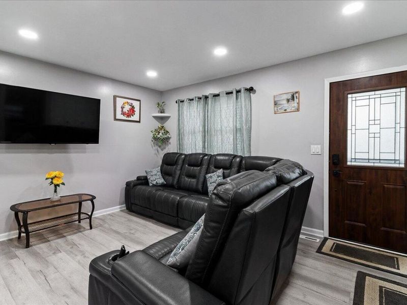 3455 Halpern Street, Columbus, OH 43230 Photo 3