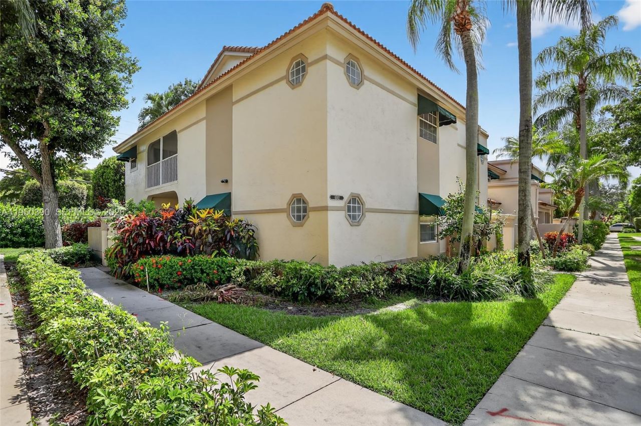 6582 Via Regina, Unit 6582, Boca Raton, FL 33433 Photo
