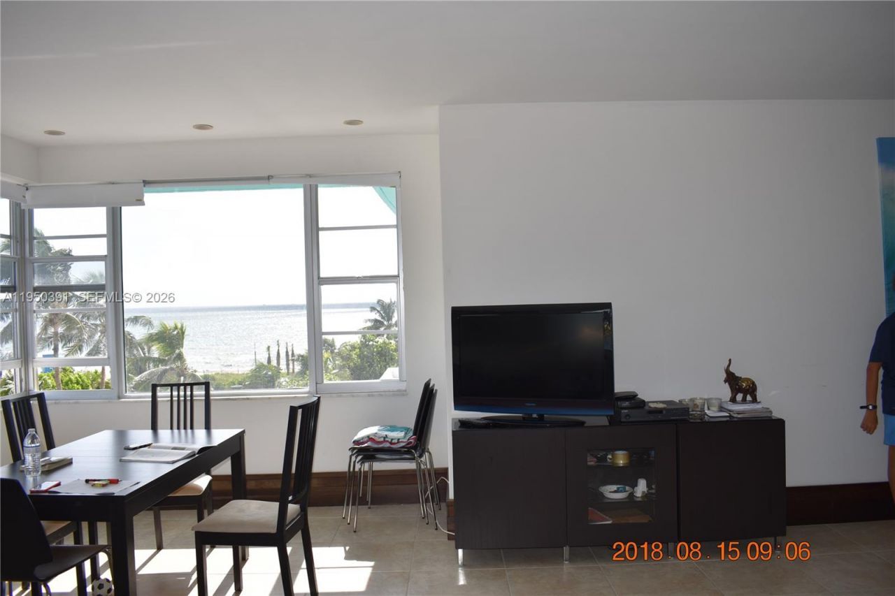 5255 Collins Ave, Unit 4F, Miami Beach, FL 33140 Photo