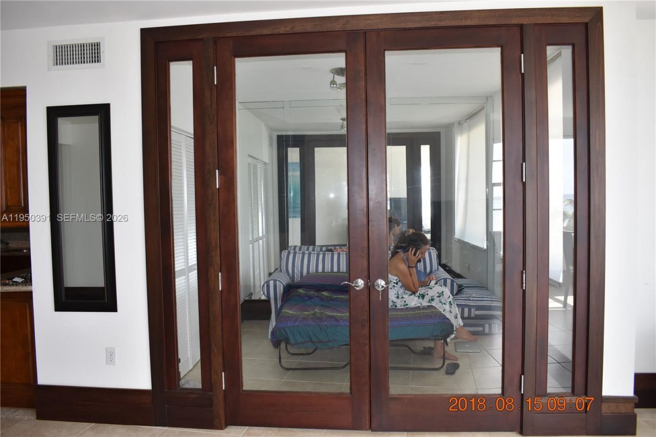 5255 Collins Ave, Unit 4F, Miami Beach, FL 33140 Photo