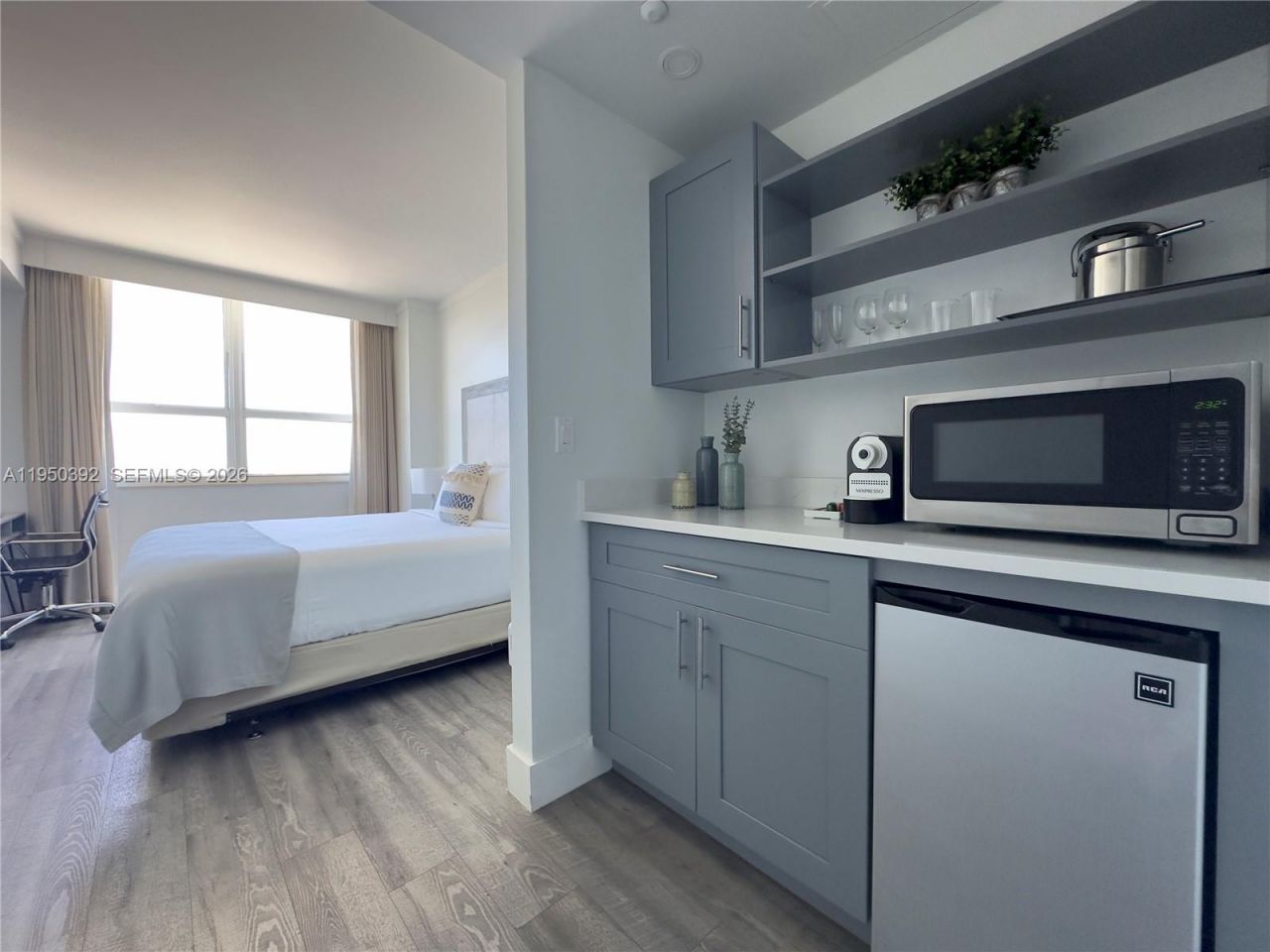 2889 Mcfarlane Rd , Unit 1812, Miami, FL 33133 Photo