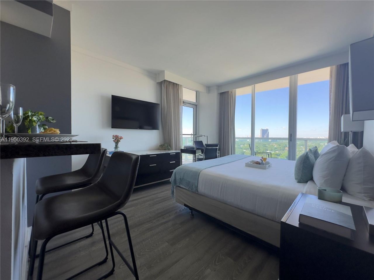 2889 Mcfarlane Rd , Unit 1812, Miami, FL 33133 Photo