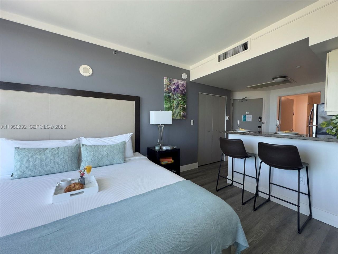 2889 Mcfarlane Rd , Unit 1812, Miami, FL 33133 Photo